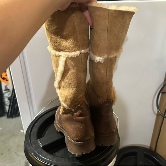 Unbranded shearling and leather boot with great tread size 8 - Picture 4 of 7